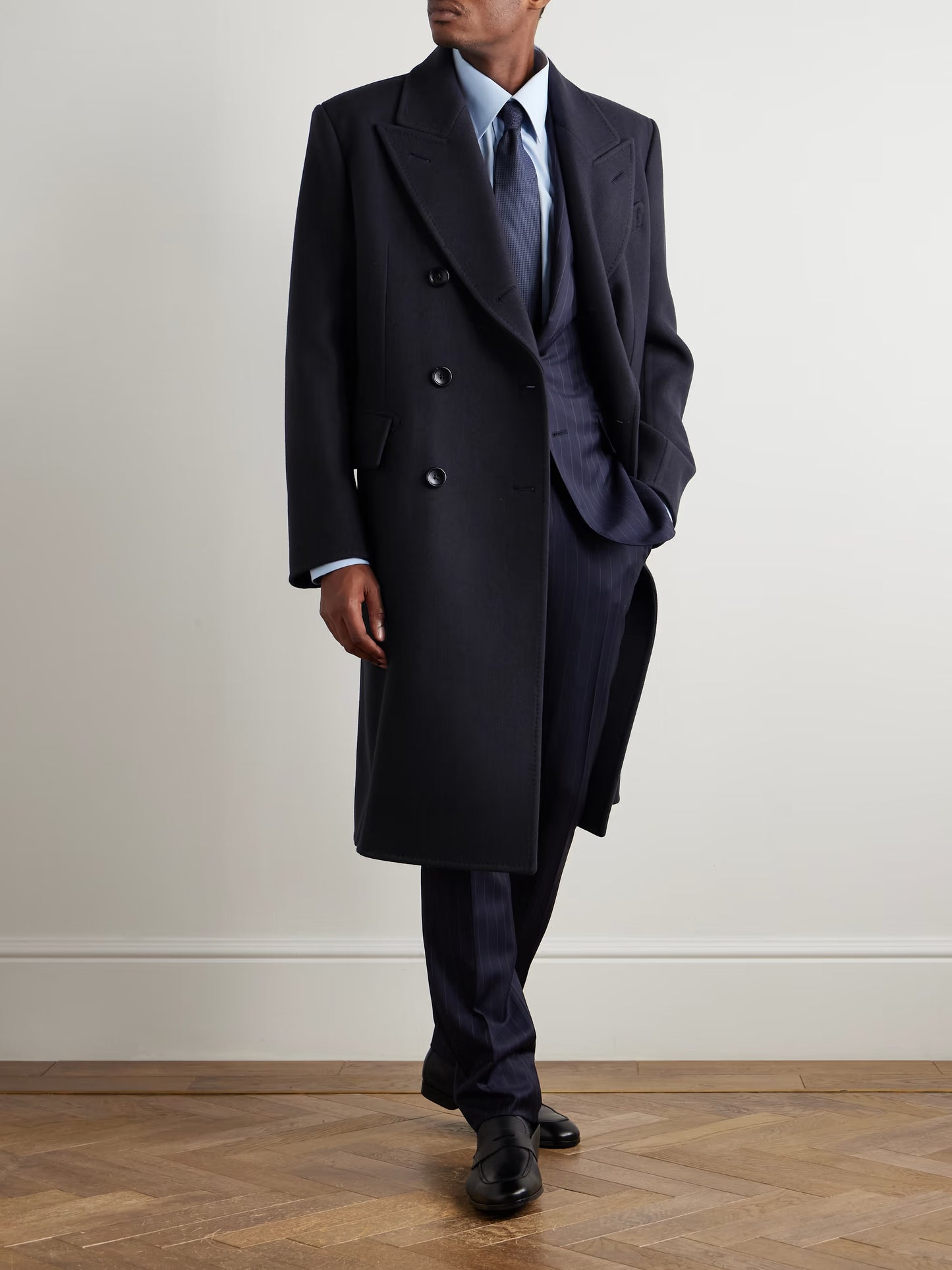 KRRITRA Black Luxury Coat – Old Money Winterwear