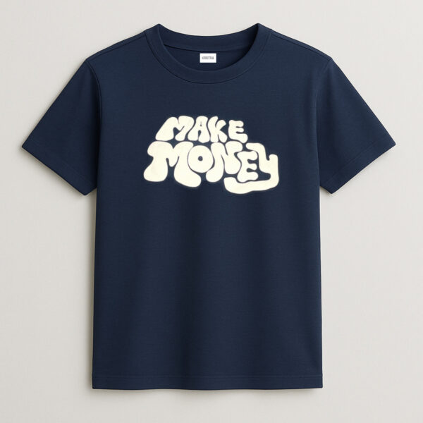 Turn every sidewalk into a runway of hustle with the “King Hustler” Tee in Midnight Blue by Krritra. Featuring the iconic “MAKE MONEY” bubble
